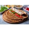 Turkse pizza met salade en saus