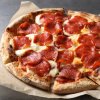 Pizza salami klein