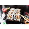 Tori Katsu/gefrituurde kip, komkommer, zoete saus
