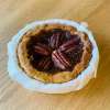 Caramel pecan taartje